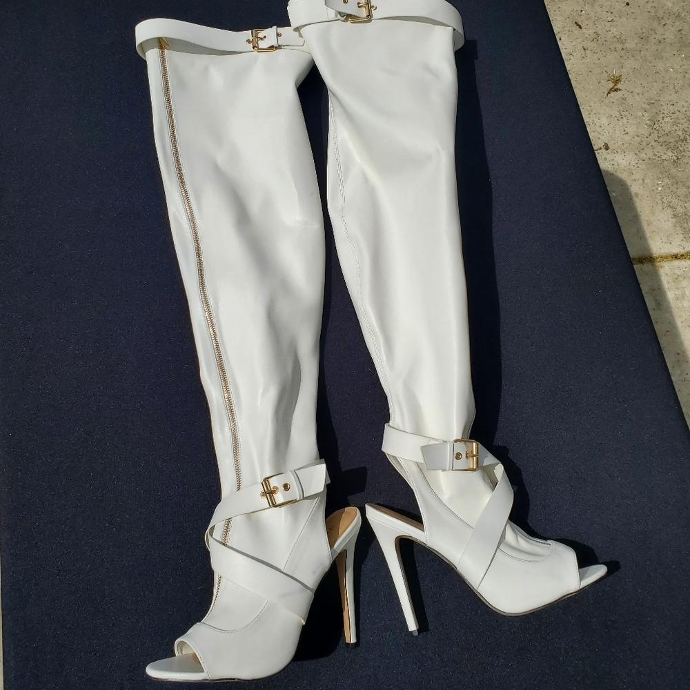 Shoe Dazzle Thigh High Heeled Boots